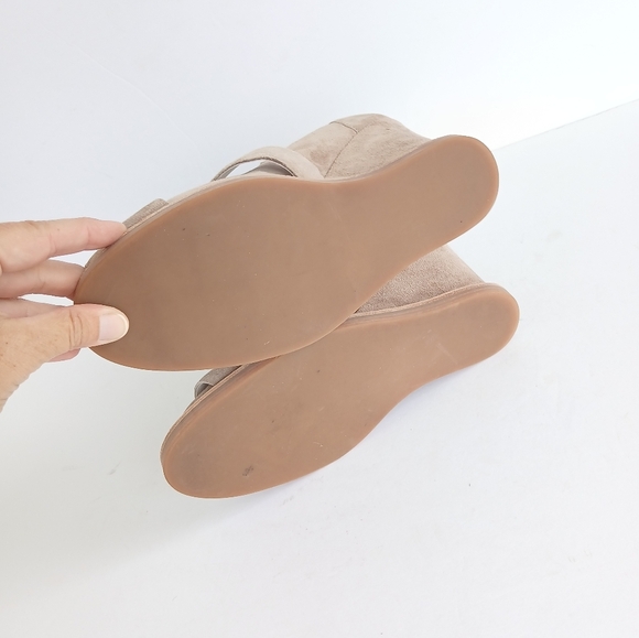 Jeffrey Campbell Dakota Wedge Suede Tan - Picture 7 of 7